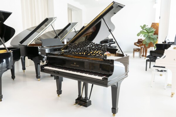 Steinway O-180 - vollständig Restauriert