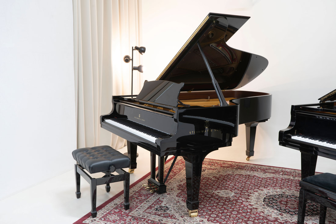 Steinway & Sons - Modell C-227