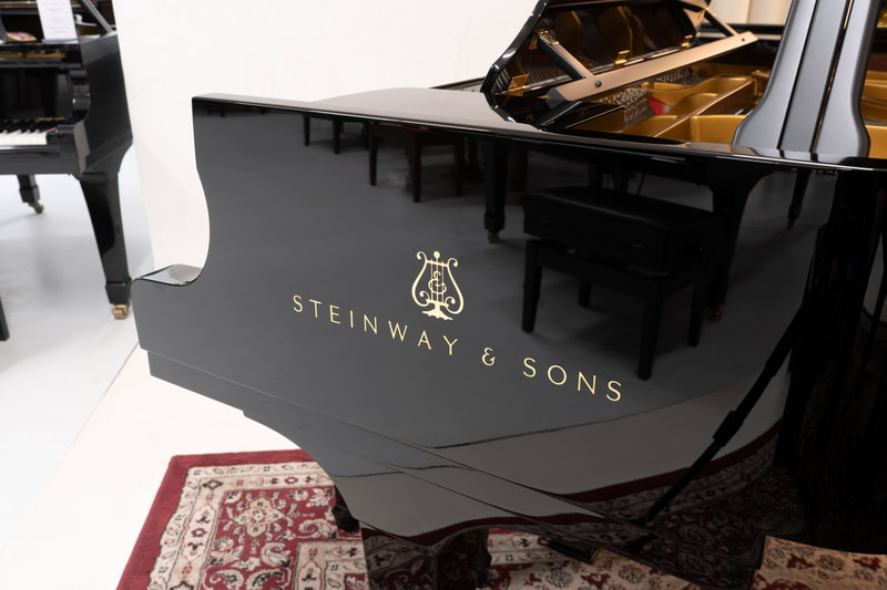 Steinway & Sons - Modell C-227