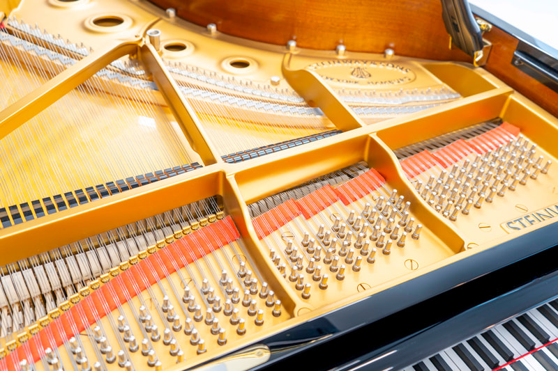 Steinway & Sons - Modell B-211