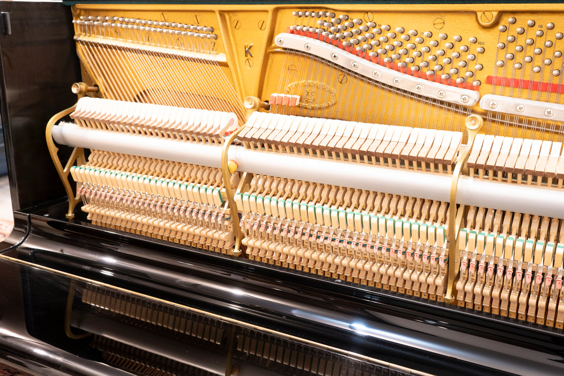 Steinway & Sons - Modell K-132