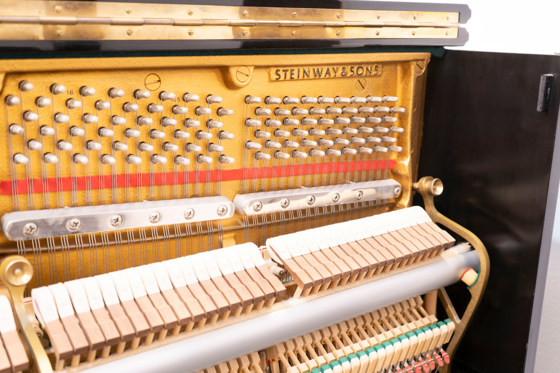 Steinway & Sons - Modell K-132
