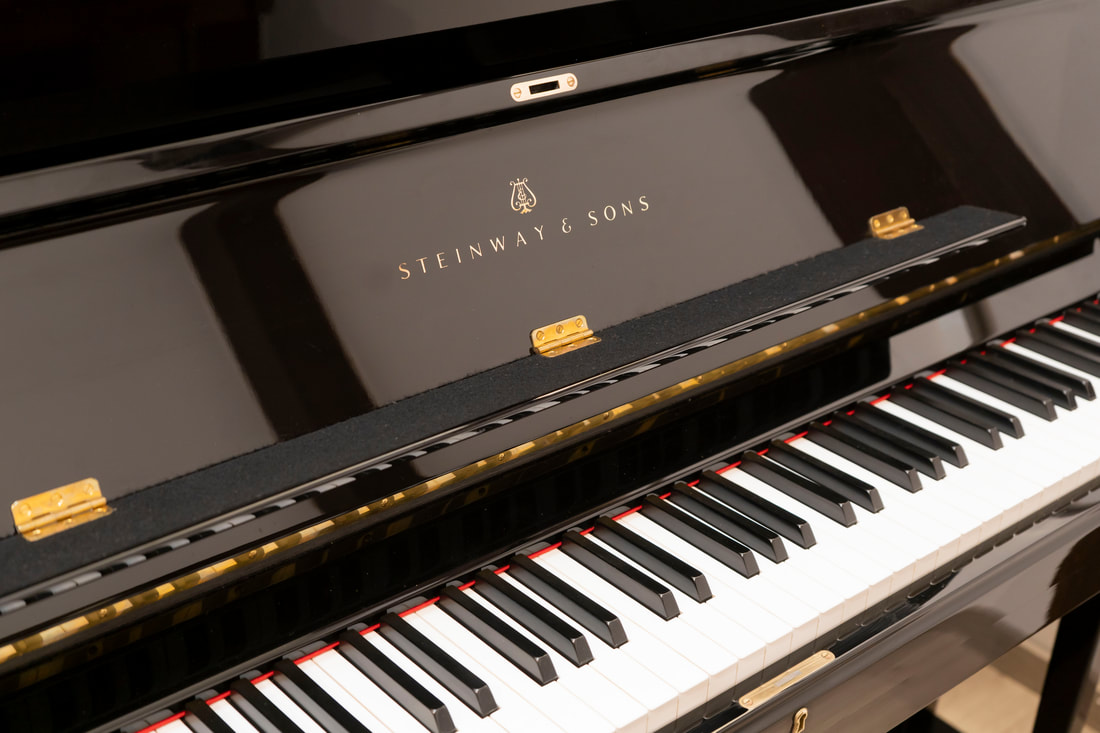 Steinway & Sons - Modell K-132