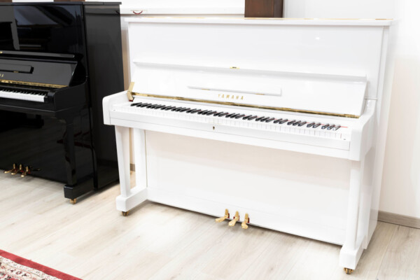 Yamaha U1 - weiß