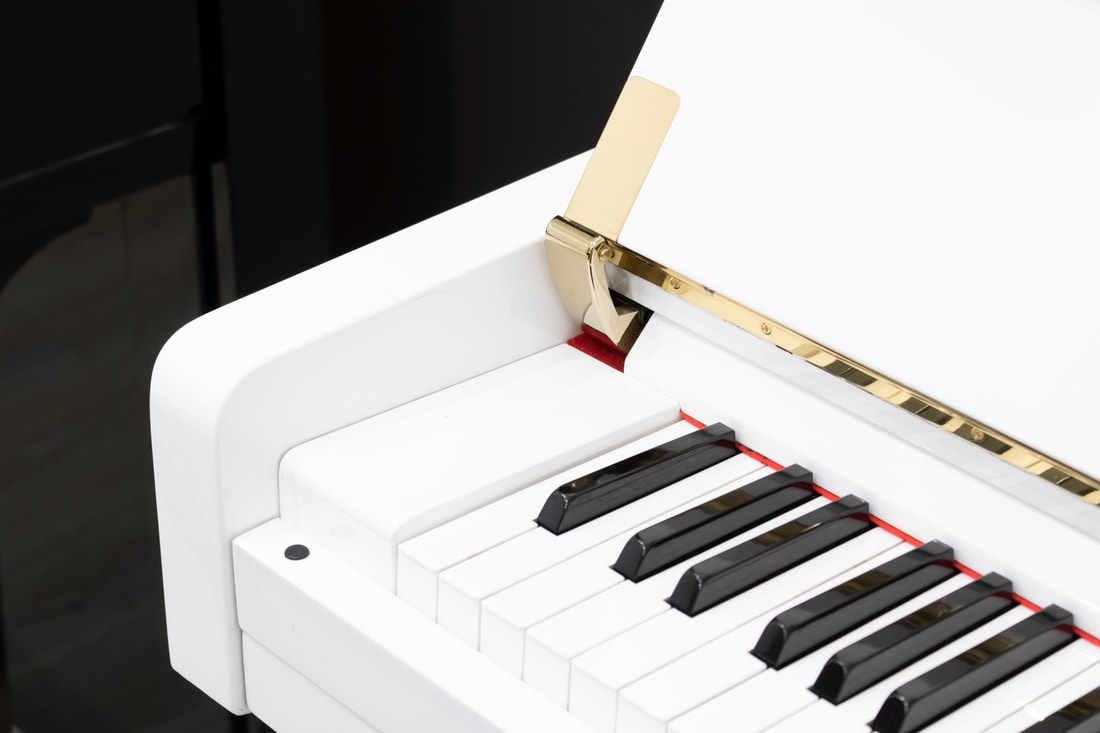 Yamaha U1 - weiß