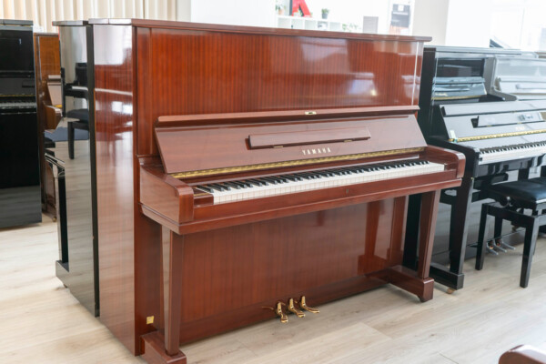 Yamaha U3 - Konzertklavier in Mahagoni