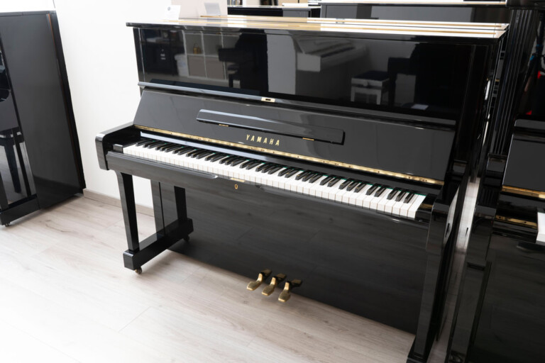 Yamaha U1H – JUPA-Zertifikat